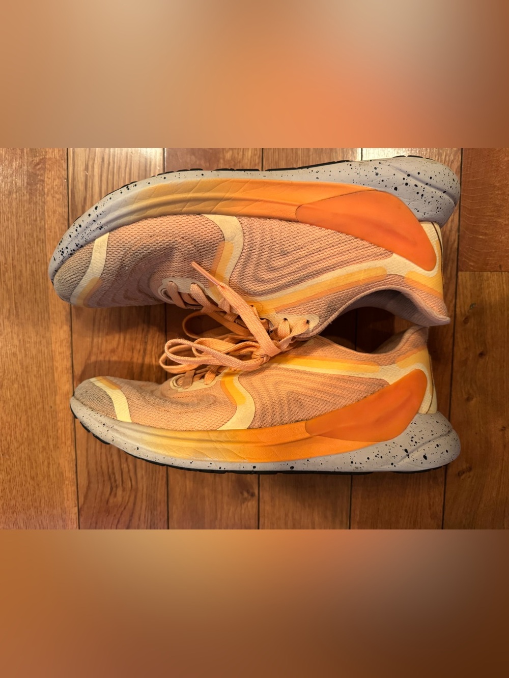 Lululemon Blissfeel Running Shoes Peach | Women’s Size 9 GUC